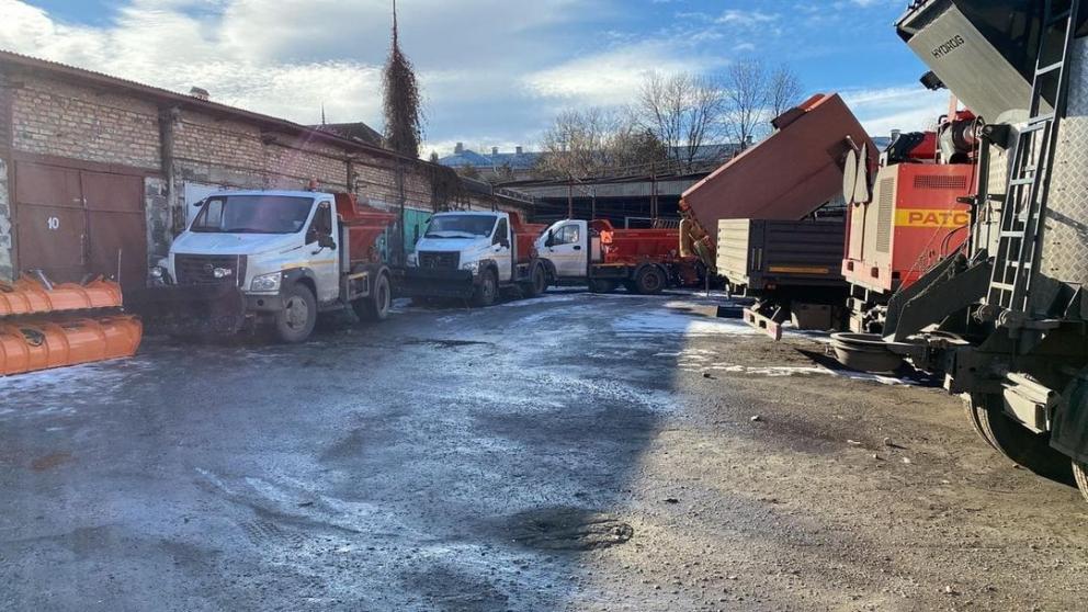 Новая коммунальная техника будет работать на улицах Кисловодска