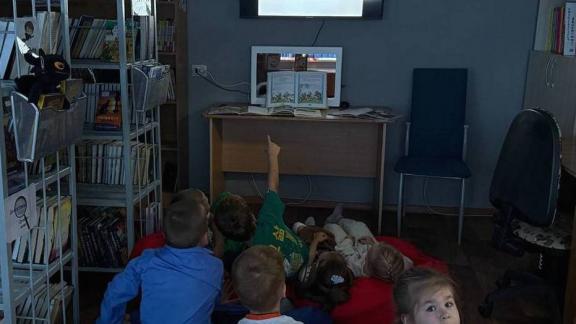 Кинолекториум провели для юных посетителей модельной библиотеки Андроповского округа