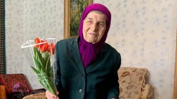 В Андроповском округе поздравили с 95-летием труженицу тыла