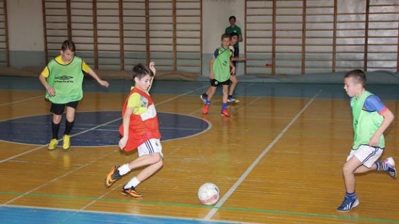 Рождественский турнир по мини-футболу среди дворовых команд провели в Невинномысске