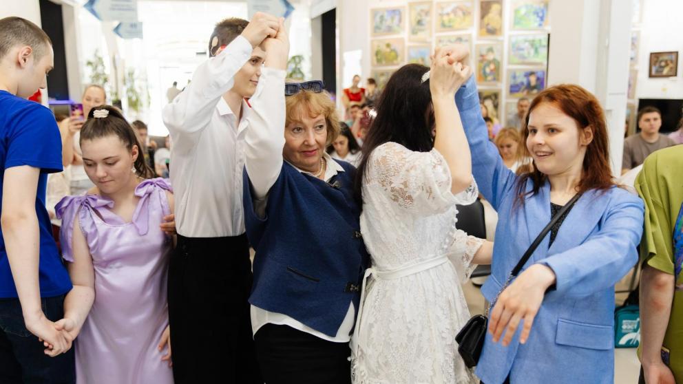 В Ставрополе прошел инклюзивный бал «Вдохновение»