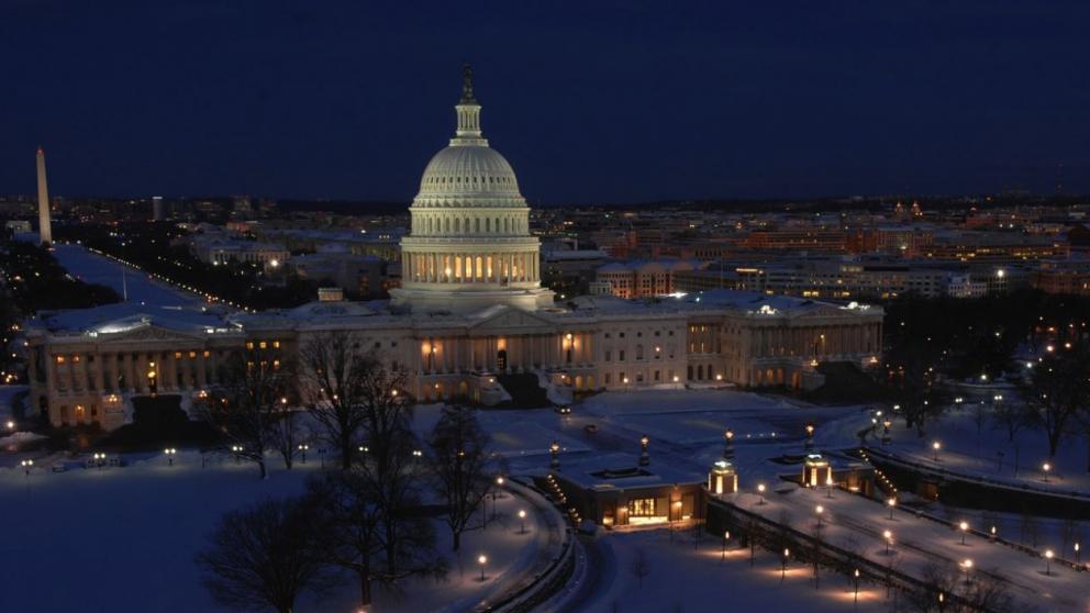 Эксперты: Запад использует политику двойных стандартов в истории с Навальным