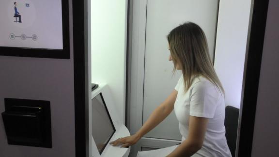 Криптобиокабину для выдачи личных чипов открыли в Кисловодске