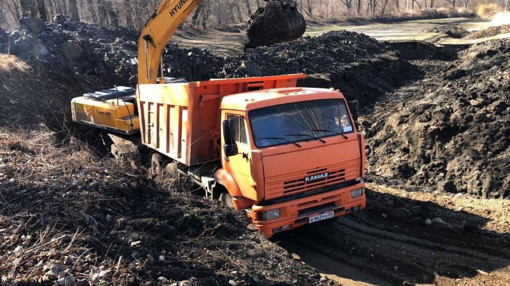 В Ессентуках приступили к очистке городского озера