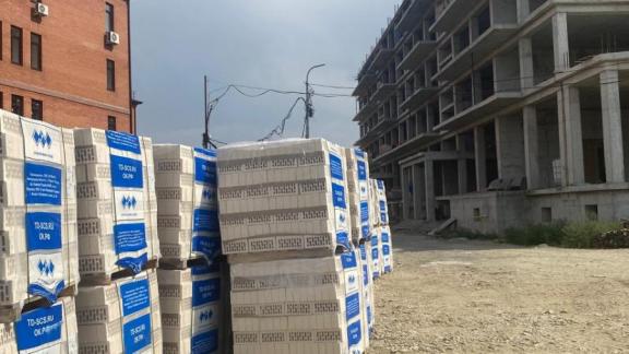 Стройплощадка в Железноводске будет простаивать почти месяц из-за мигрантов