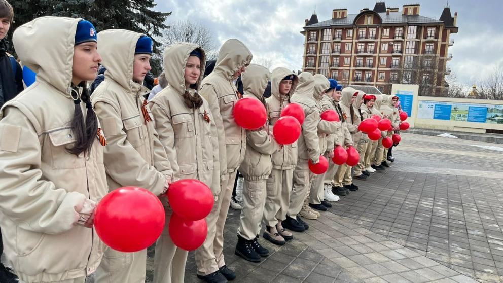 Патриотический флешмоб провели в станице Ессентукской на Ставрополье