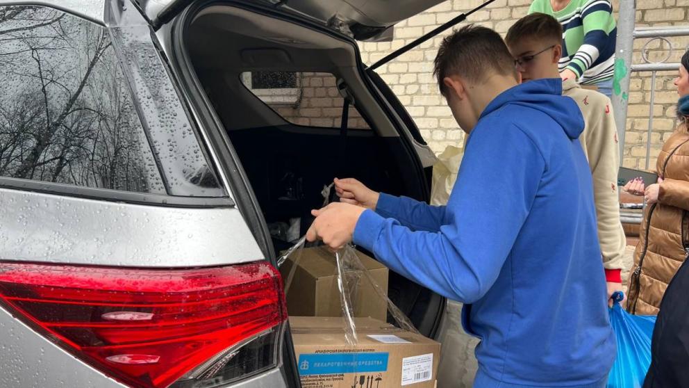 Гимназисты Ессентуков отправили подарки бойцам СВО