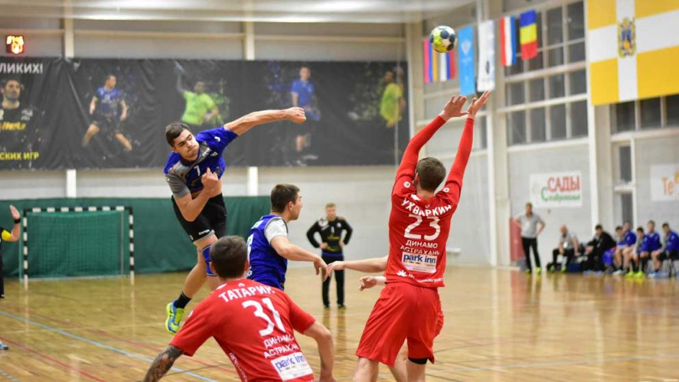 Гандболисты «Динамо-Виктор» в четвертьфинале сойдутся с краснодарскими «скифами»