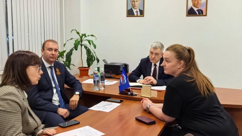 Депутат Госдумы РФ Владимир Иванов встретился с жителями Ессентуков