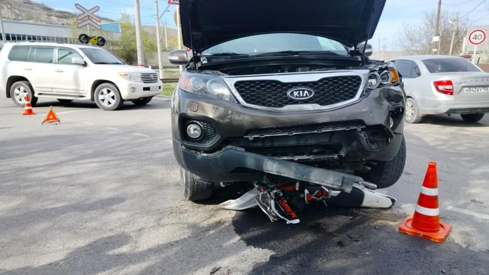 В посёлке Подкумок два подростка на мотоцикле попали в аварию