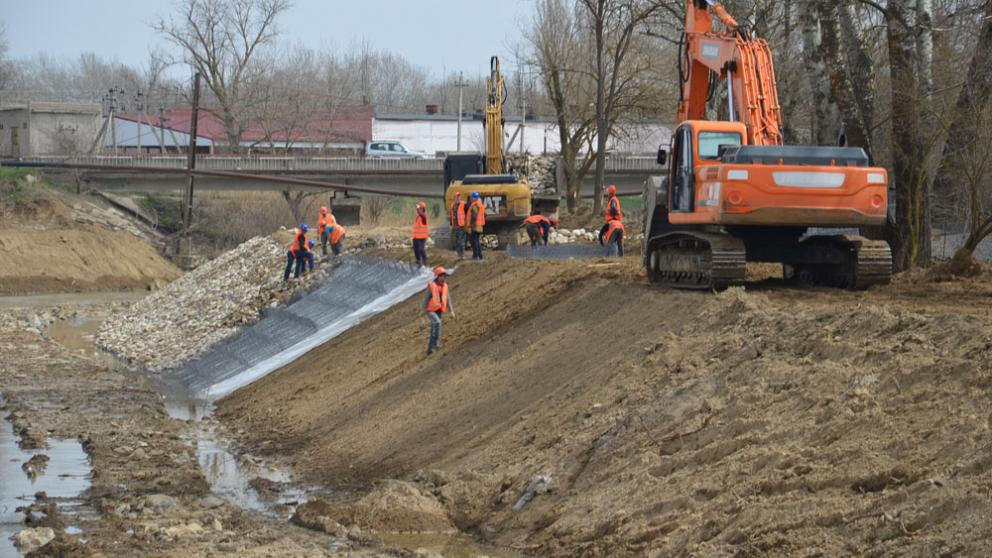 В 2025 году на Ставрополье расчищено почти 10 километров русел рек