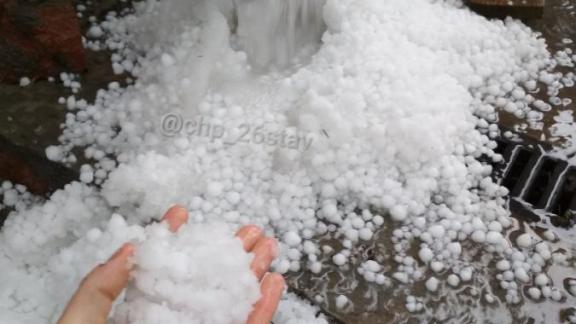На Ставрополь обрушился крупный град