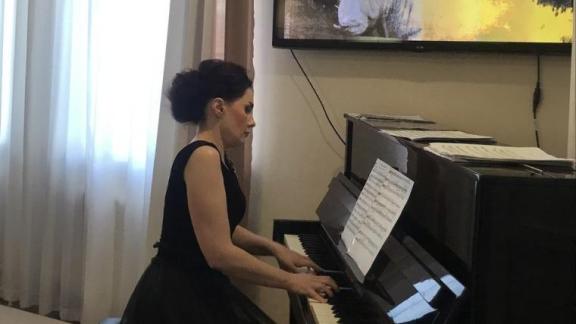 Вновь звучала музыка в старинной усадьбе художника Василия Смирнова