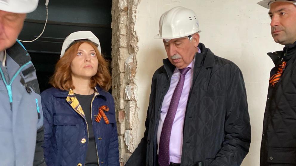 Депутаты Ставрополья проверили ход капремонта соцобъектов в селе Дивном