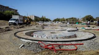 В Невинномысске продолжается благоустройство бульвара Мира