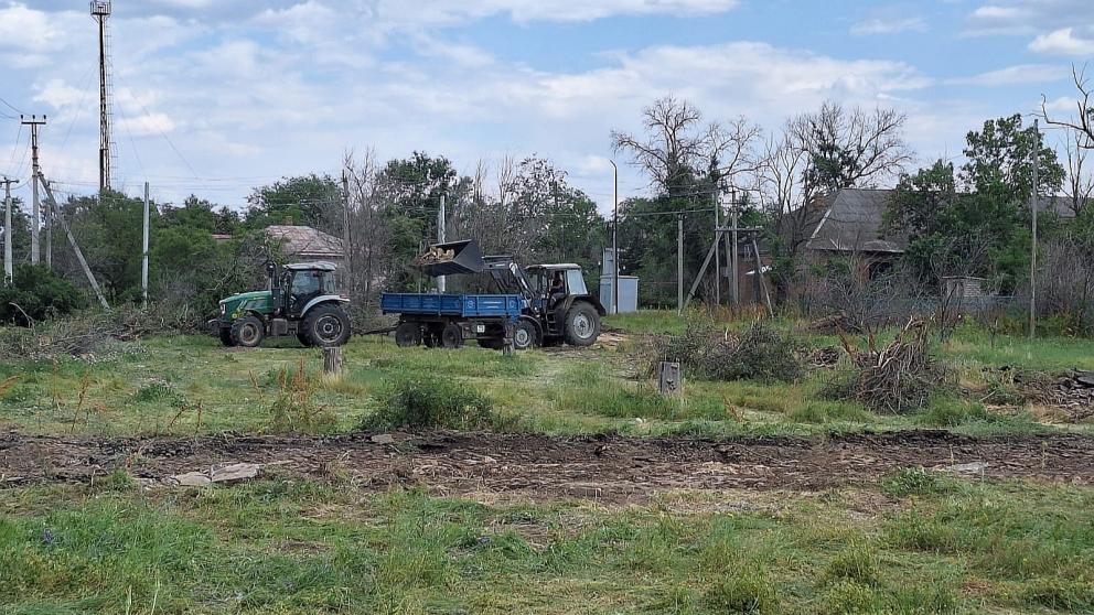 В селе Апанасенковском приступают к обновлению парка по программе поддержки местных инициатив