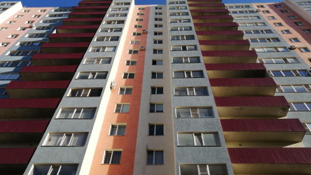 В Кисловодске уточняют детали падения мужчины из окна многоэтажки