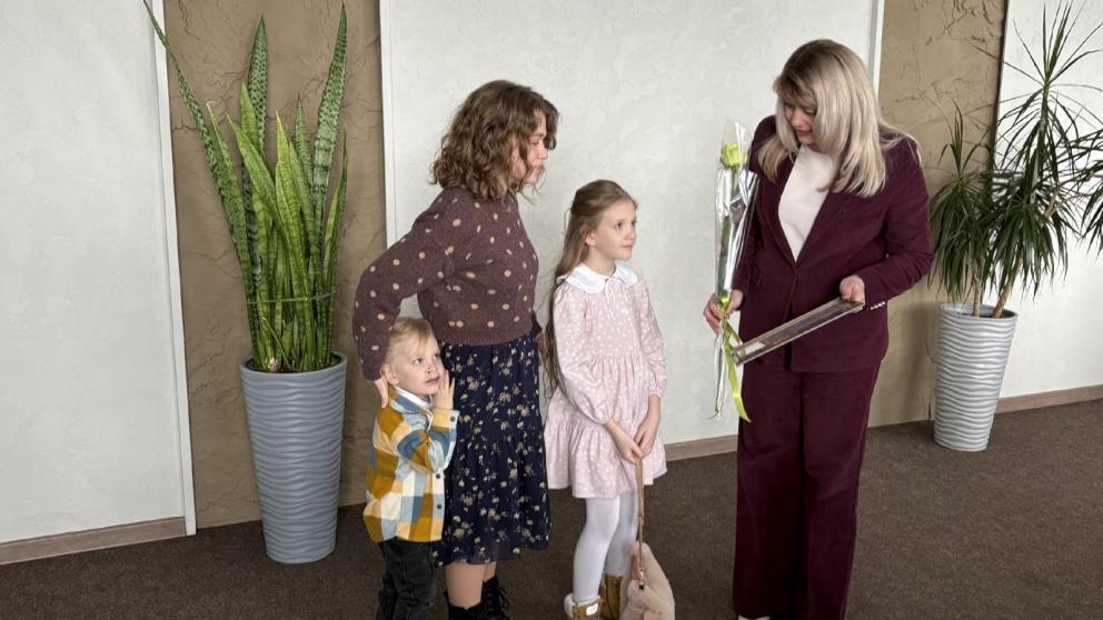 Молодая семья из Петровского округа Ставрополья получила жилищный сертификат