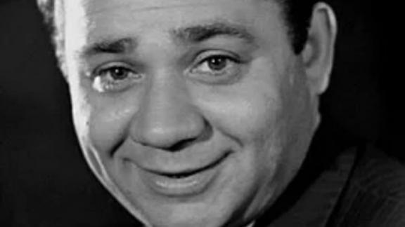 «Ничего нет проще живой тревоги отцовского сердца»: Владимир Владимиров опубликовал письмо Евгения Леонова к своему сыну