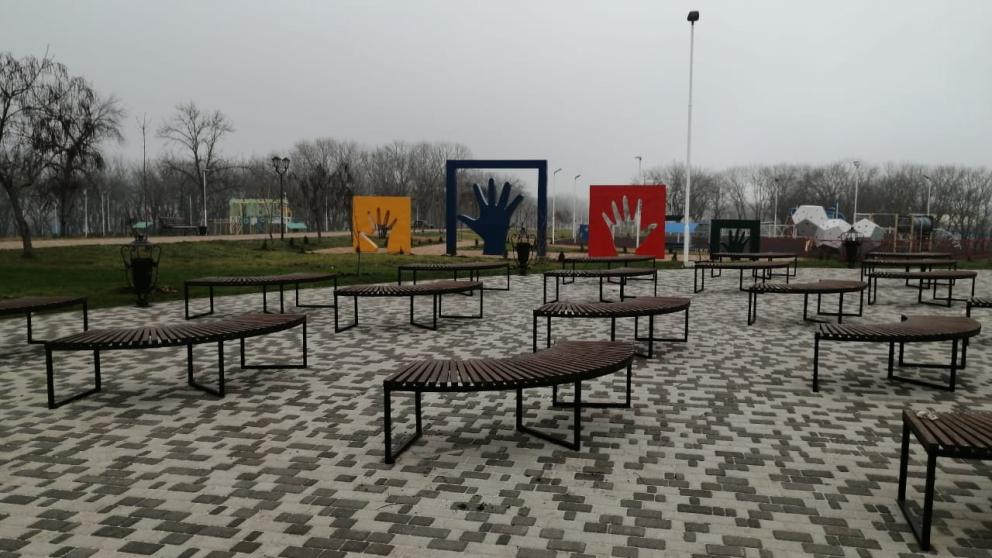 В селе Александровском благоустроили парк «Молодёжный»