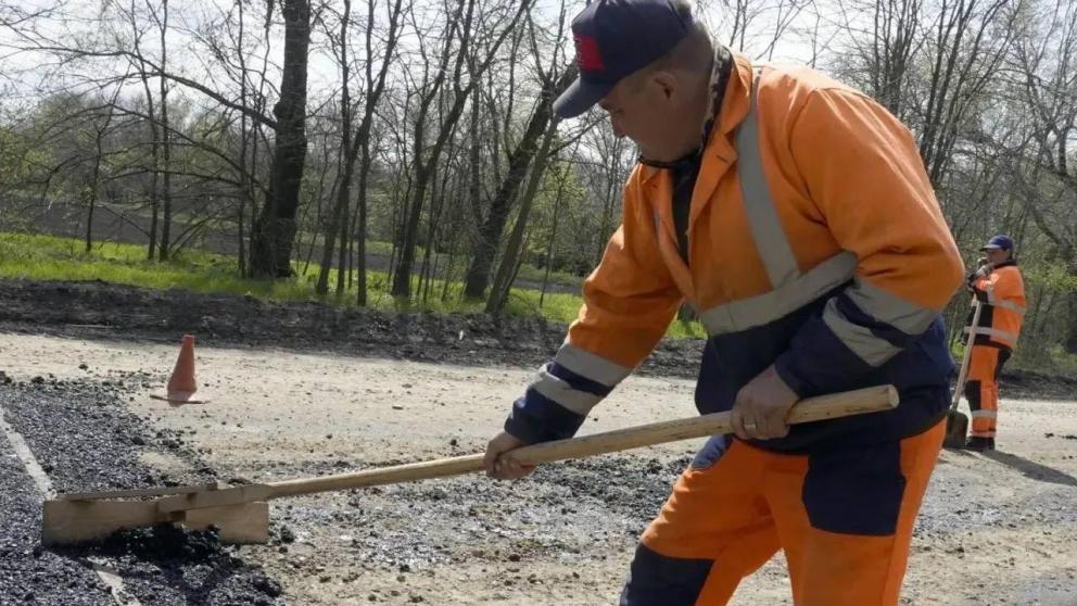 Губернатор Ставрополья поручил провести мониторинг ямочного ремонта дорог