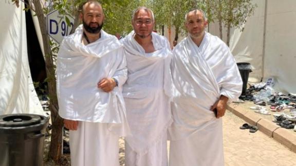 Группа мусульман Ставрополья совершает молитвенный хадж в Священной Мекке