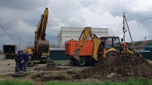 В Невинномысске из-за ремонта коллектора ограничили движение транспорта