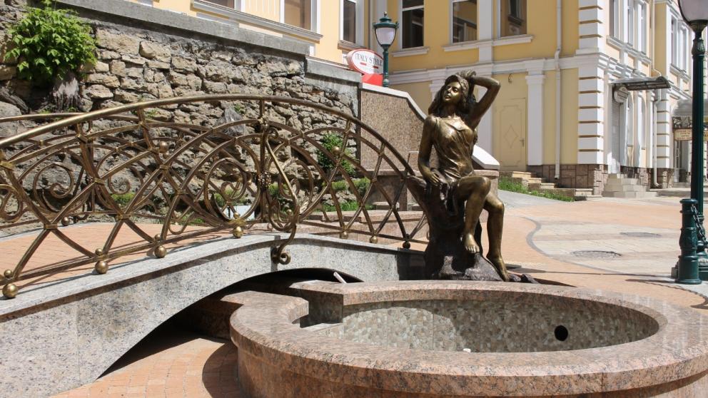 В Кисловодске обустраивают пешеходную зону на улице Герцена