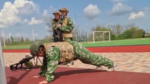 В Кочубеевском округе Ставрополья состязались в силе и ловкости юные патриоты