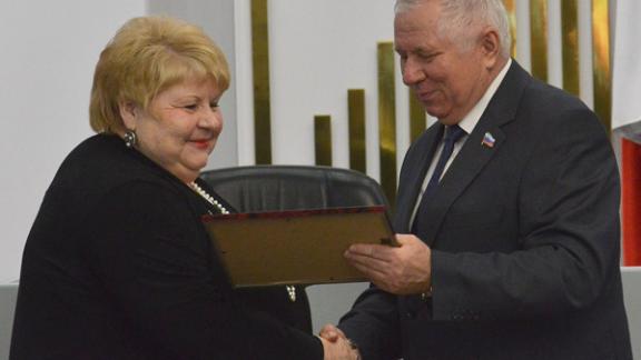 Ровесниц Победы чествовали в краевой Думе