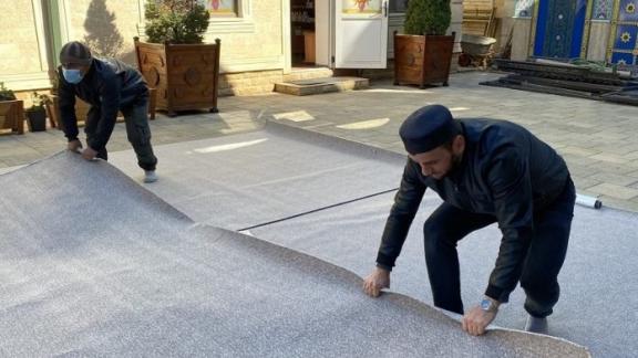 Намаз на открытом воздухе проводят при Пятигорской мечети