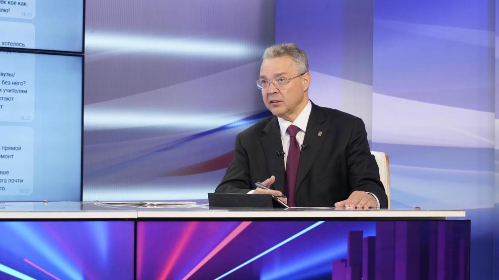 Борис Манякин: прямые линии позволяют оперативно решать проблемы жителей Ставрополья