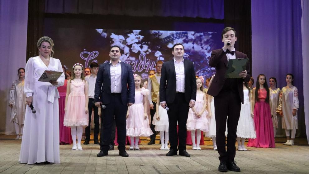 На Ставрополье активисты «Единой России» поздравляют женщин с 8 Марта