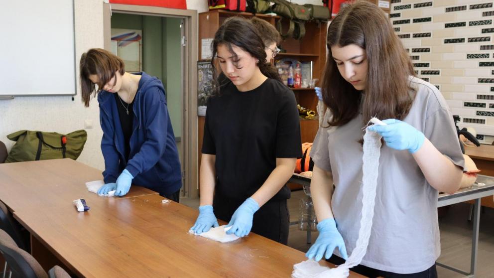 Занятие по медицине в Центре Никиты Гусева посетили учащиеся школы № 1 Ставрополя