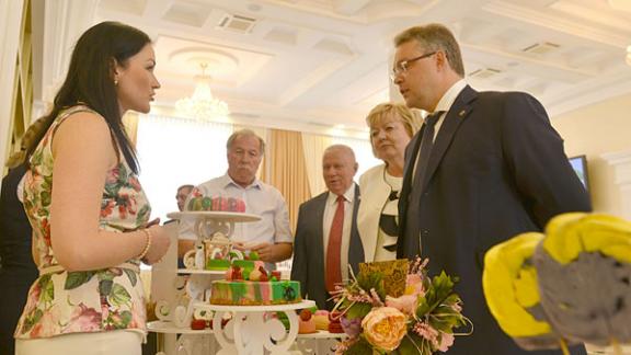 Праздник работников торговли отметили в правительстве Ставрополья