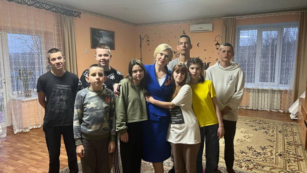 Глава минобразования Ставрополья посетила детдом села Розовка