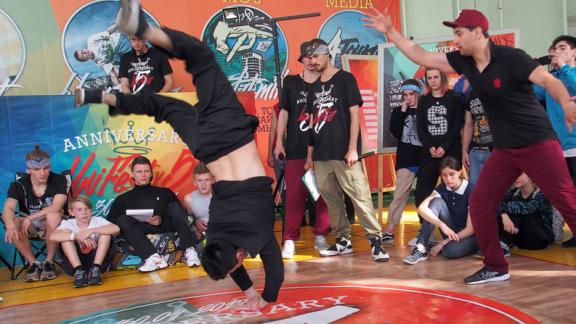 Лучших в брейк-дансе собрал чемпионат «ЮниFest» в Кочубеевском районе