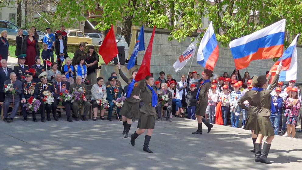 Акция памяти «Утро Победы» прошла у мемориала «Журавли» в Кисловодске