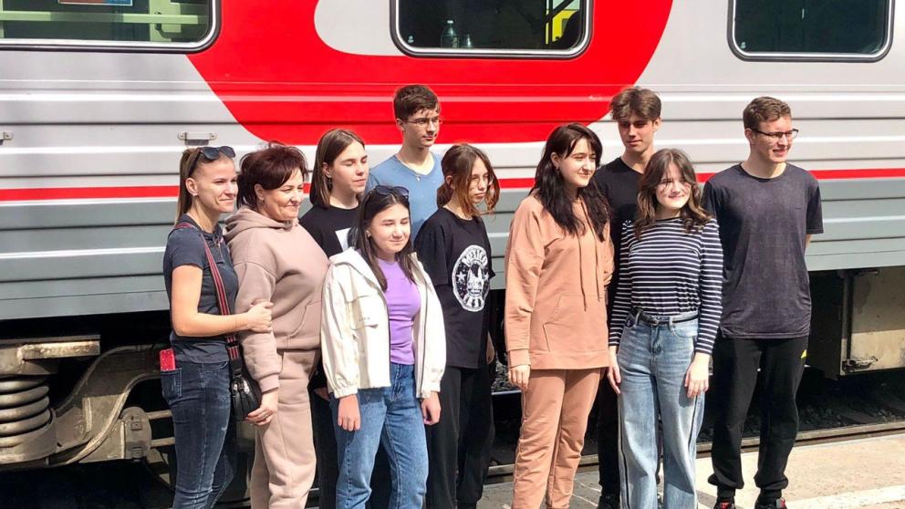 Школьники Минеральных Вод отправились в железнодорожный тур «Правнуки Победы»