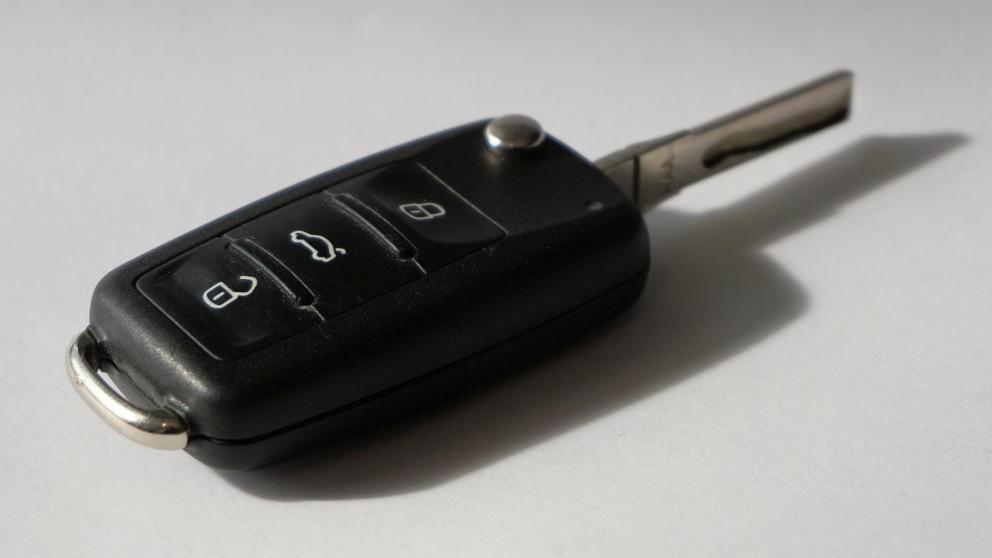 На Ставрополье мужчина обманом сдал машину своего знакомого в автосалон