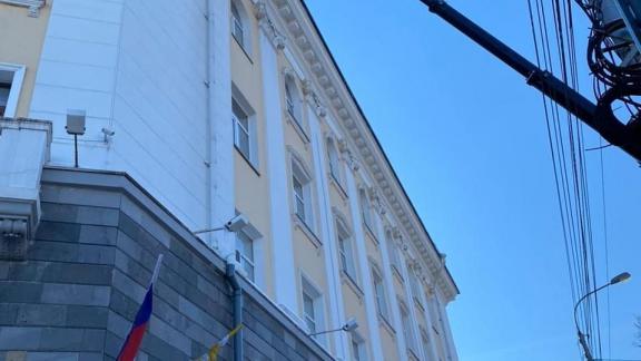 В Ставрополе по просьбам горожан убрали опасные сосульки