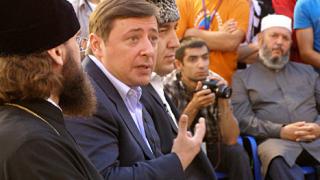 Встреча с Хлопониным и настоящая свадьба – завершилась 1-я смена форума «Машук-2011»