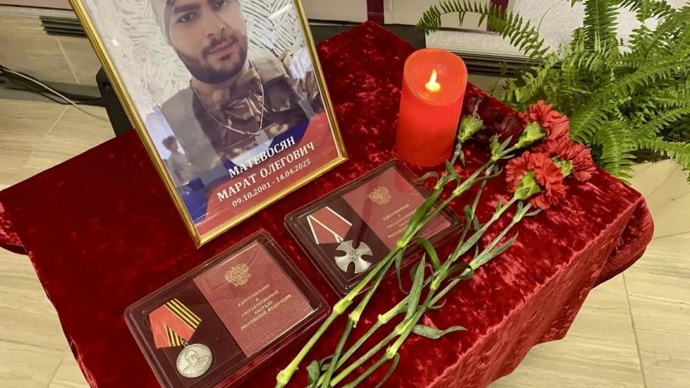 В школе Кисловодска открыли Парту Героя