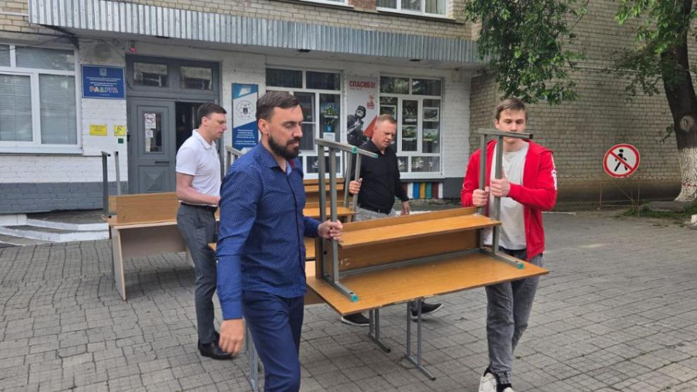 «Единая Россия» доставила из Ставрополья помощь учебному центру в ЛНР