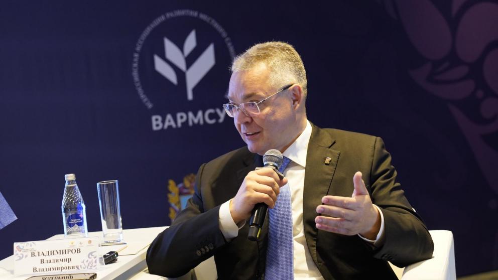 Губернатор Ставрополья встретился с участниками Региональных дней Всероссийского форума