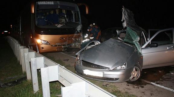 Жигули столкнулись с автобусом в Предгорном районе: четверо пострадавших
