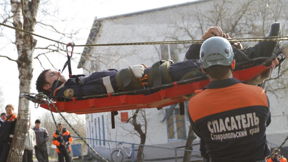 Владимир Владимиров поздравил ставропольцев с Днём спасателя России