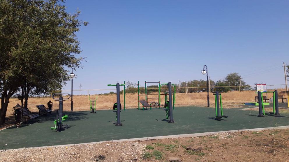 В посёлке Новоселицкого округа на Ставрополье обустроили спортплощадку