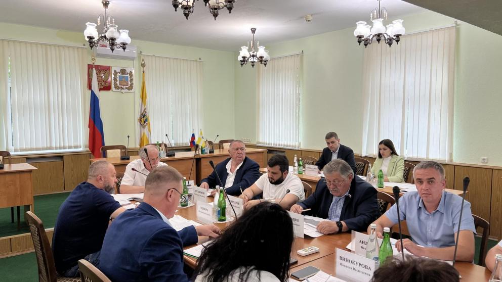 Ставропольский депутат Николай Кашурин о работе с предложениями избирателей: За наказами – доверие людей