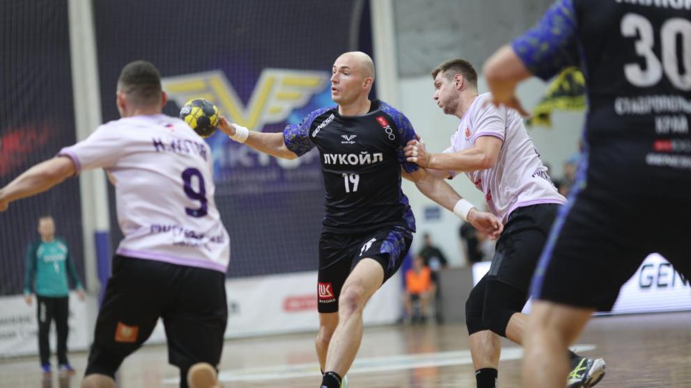 Гандболисты «Виктора» в Ставрополе уступили «Чеховским медведям»